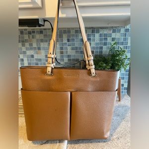 Michael Kors Bedford Medium Pebbled Leather Tote